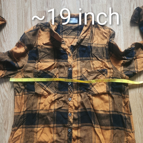 Maurices Women's Orange and Black Plaid Button-Down Shirt - Picture 8 of 10